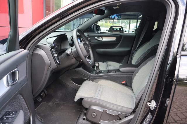Volvo XC40 1.5 T2 Core | Origineel NL | Climate Pack | Park Assist Pack |