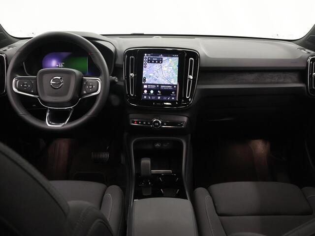 Volvo XC40 Single Motor Essential 69 kWh | SOH 96% | LED | Sportstoelen | Navigatie | Apple CarPlay/Android Auto | Camera | DAB | Stoelverwarming | Adaptieve Cruise Control | Ele.kofferdeksel |