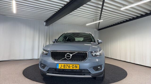 Volvo XC40 2.0 T4 R-Design Automaat | Trekhaak | Achteruitrijcamera