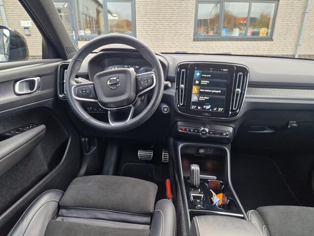 Volvo XC40 T4 Recharge R-Design | camera achter | Stoelverwarming en stuurverwarming | getinte ramen | Apple carplay