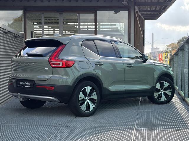 Volvo XC40 1.5 T4 Plug-in hybrid Plus Bright Stuur- Stoelverwarming / Adaptive Cruise Control / Trekhaak / Leer / Harman Kardon / Parkeercamera achter / Parkeersensoren 360 / Led / All Season banden /
