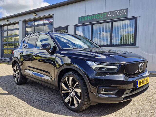 Volvo XC40 Recharge Pro is een luxe, volledig elektrische uitvoering van de populaire compacte SUV. Dit uitgeruste Pro-model biedt extra opties zoals een panoramadak, een 360-graden camera, stuurverwarming en geavanceerde led-verlichting.