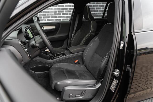 Volvo XC40 2.0 B4 Plus Black Edition | Trekhaak | 360° Camera | Schuif/Kantel Panoramadak | Stoel/stuur verwarming | Adaptive Cruise | Power Seats | Memory | Extra getint glas | Harman/Kardon |