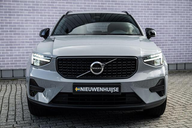 Volvo XC40 2.0 B4 Plus Dark | Trekhaak | Stoel/stuurverwarming | Power Seats | Memory | Stoel/Stuur verwarming | Harman/Kardon | Camera | Parkeersensoren V+A | Extra getint glas |
