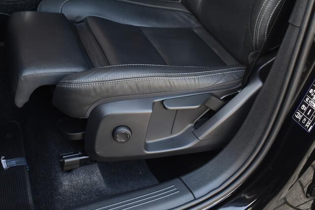 Volvo XC40 T5 211PK Twin Engine R-Design | Trekhaak | Climate Pack | Harman & Kardon
