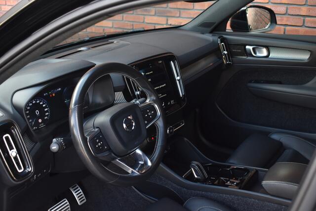 Volvo XC40 T5 211PK Twin Engine R-Design | Trekhaak | Climate Pack | Harman & Kardon