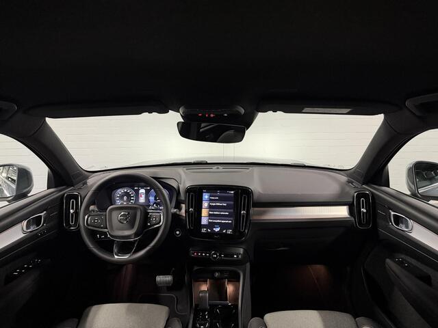 Volvo XC40 1.5 T4 Plug-in hybrid Plus Bright Adapt. cruise | Stuur-/Stoelverwarming | Harman/Kardon | Verwarmde voorruit | Achteruitrij camera | Bliss | Memory