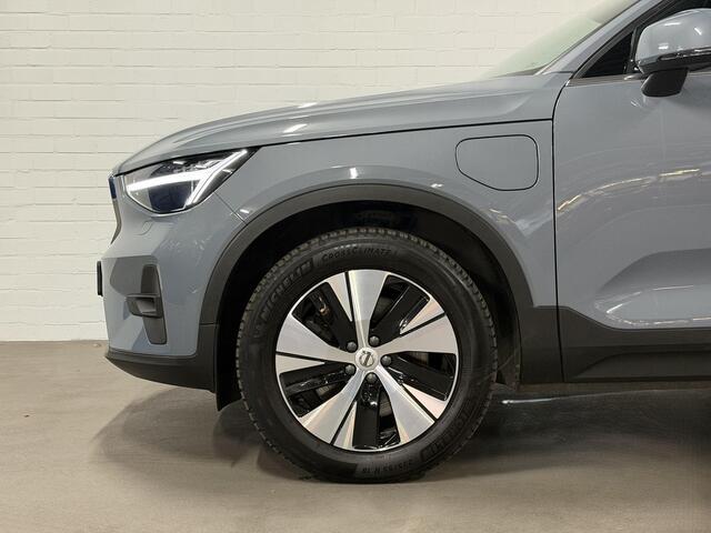 Volvo XC40 1.5 T4 Plug-in hybrid Plus Bright Adapt. cruise | Stuur-/Stoelverwarming | Harman/Kardon | Verwarmde voorruit | Achteruitrij camera | Bliss | Memory