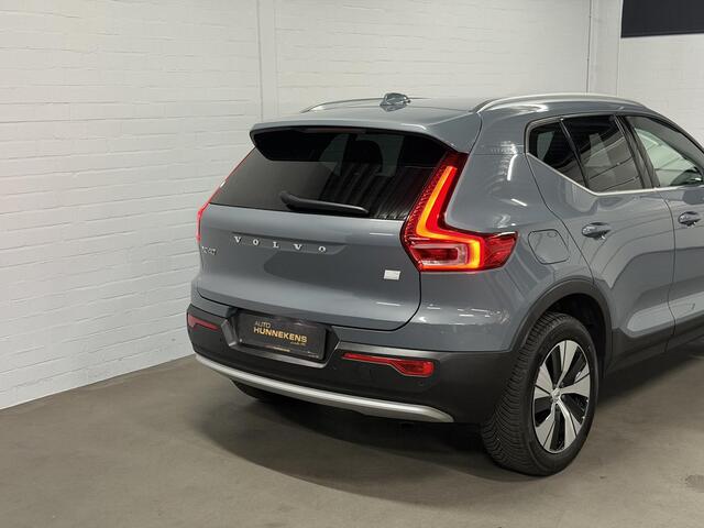 Volvo XC40 1.5 T4 Plug-in hybrid Plus Bright Adapt. cruise | Stuur-/Stoelverwarming | Harman/Kardon | Verwarmde voorruit | Achteruitrij camera | Bliss | Memory