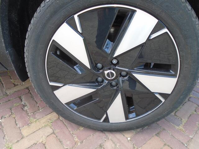 Volvo XC40 Single Motor Essential 69 kWh AFN TRHAAK
