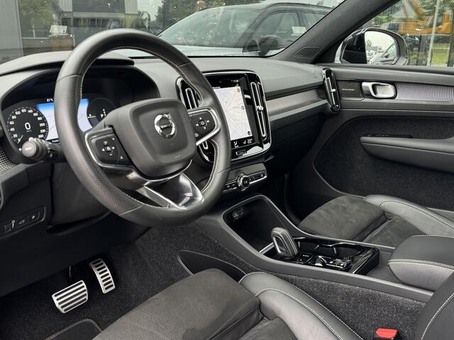 Volvo XC40 1.5 T5 Recharge R-Design Pano | Wegdr. Trekhaak | Adaptive Cruise |