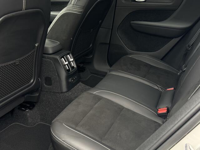 Volvo XC40 1.5 T5 Recharge R-Design Pano | Wegdr. Trekhaak | Adaptive Cruise |