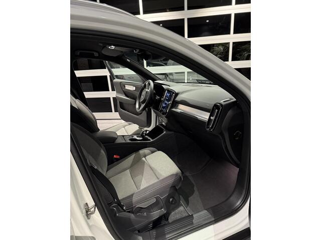 Volvo XC40 1.5 Core Autom Apple CarPlay Stoel-Stuur Verw
