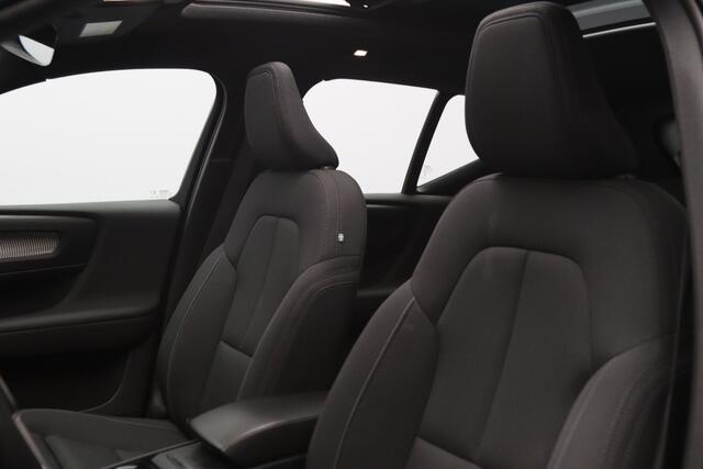 Volvo XC40 Recharge Pro 232 PK 70 KWH, SOH 96 %, Panoramadak, Trekhaak, Harman/Kardon, Memory