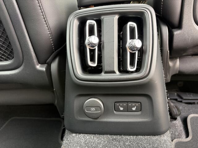 Volvo XC40 1.5 T5 Recharge R-Design TREKHAAK PANO 360 CAMERA HARMAN KARDON