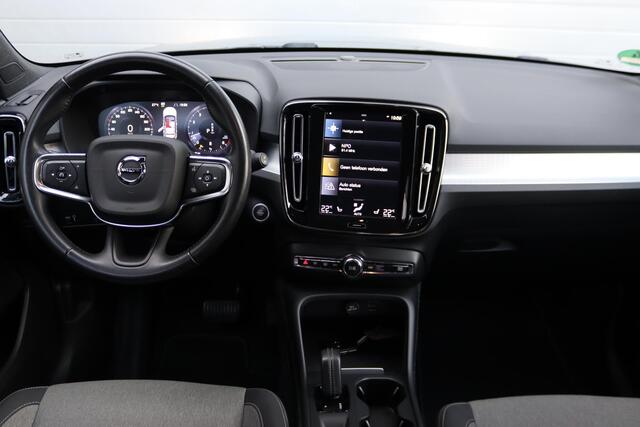 Volvo XC40 2.0 B4 Momentum Business Camera, Stoel/Stuurverwarming, Trekhaak, Cruise Control