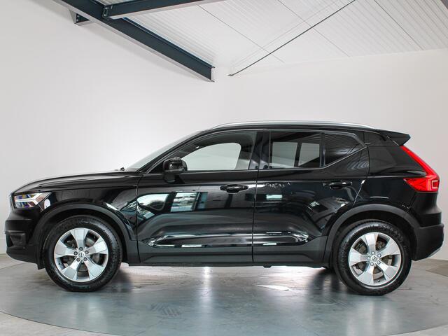 Volvo XC40 2.0 B4 Momentum Business Camera, Stoel/Stuurverwarming, Trekhaak, Cruise Control