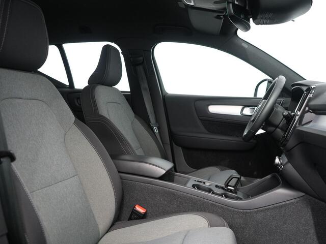 Volvo XC40 1.5 T4 Plug-in hybrid Core Bright | Camera | Carplay | Virtual | Keyless | SOH 89.2% |