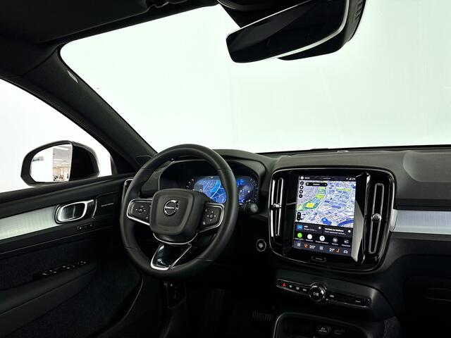 Volvo XC40 B4 Plus Dark | Panoramadak | Parkeercamera | Harman Kardon | Stoel- en stuurverwarming | Trekhaak