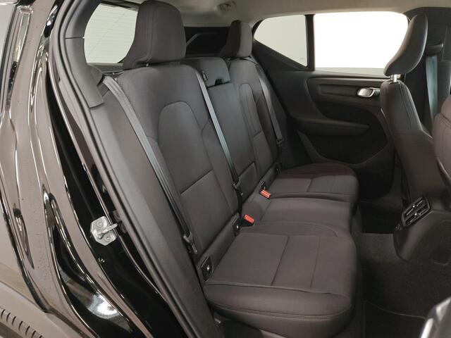 Volvo XC40 1.5 T4 RECHARGE R-DESIGN EXPRESSION (86% SOH) I P-CAMERA I NAVIGATIESYSTEEM I STOELVERWARMING