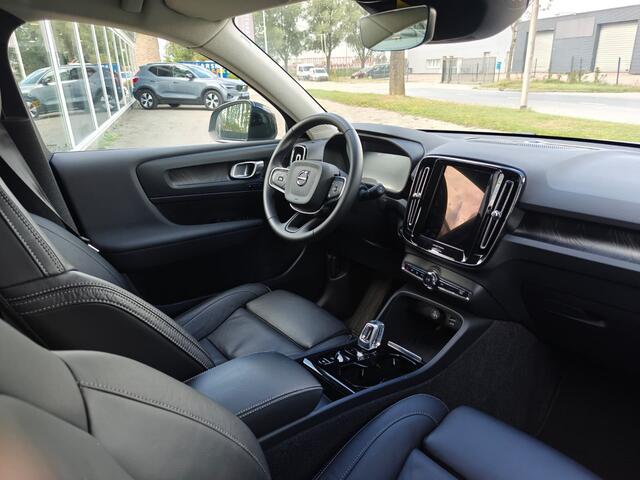 Volvo XC40 T5 Plug-in hybrid Plus Dark | Rijklaarprijs | Trekhaak | Harman Kardon | Elek. Stoelen |