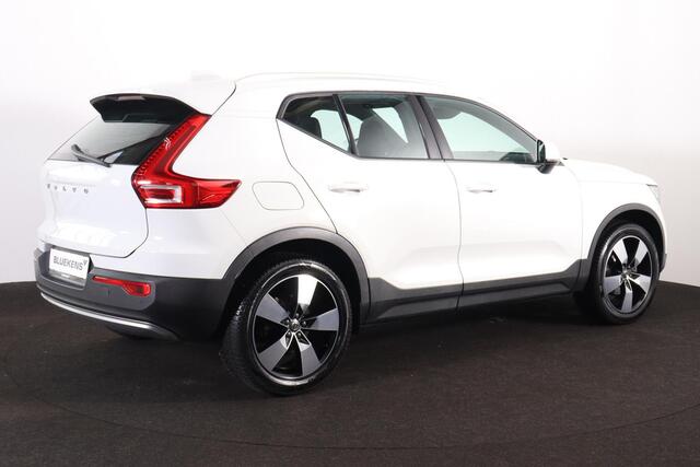 Volvo XC40 T2 Business Pro - IntelliSafe Assist & Surround - Adaptive Cruise Control - Parkeercamera achter - High Performance audio - Navigatie - Parkeer assistent - 19' LMV