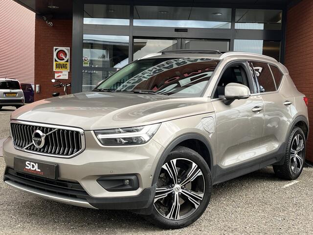 Volvo XC40 1.5 T5 Recharge Inscription // MEMORY SEATS // HARMAN - KARDON AUDIO // NAVI // CAMERA // PANO SCHUIF-KANTEL DAK //