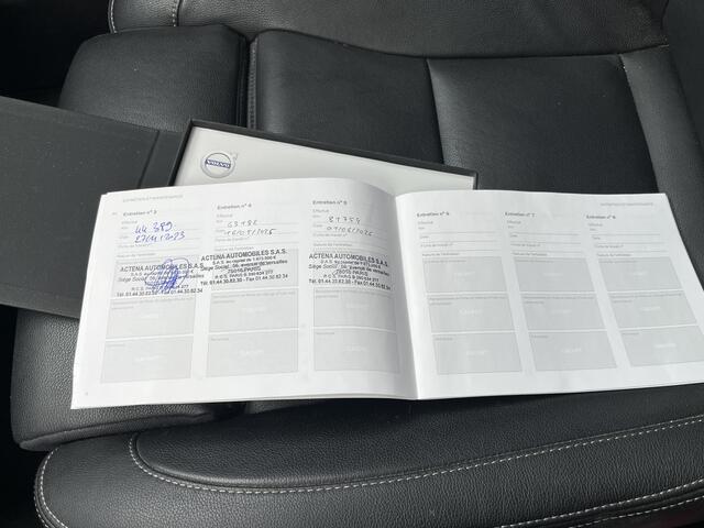 Volvo XC40 1.5 T5 Recharge Inscription // MEMORY SEATS // HARMAN - KARDON AUDIO // NAVI // CAMERA // PANO SCHUIF-KANTEL DAK //