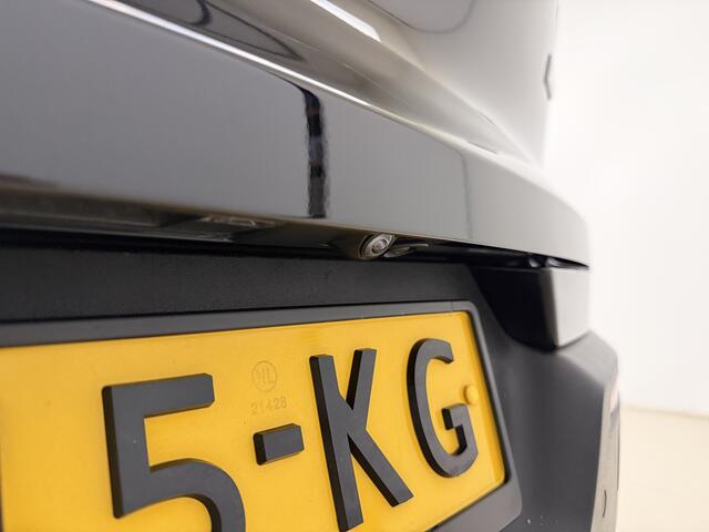 Volvo XC40 T5 262PK R-Design | BLIS | Adapt. Cruise Control | Camera |Stoel/stuur verwarming | Getint Glas | Nubuck | Lava Orange tapijt |