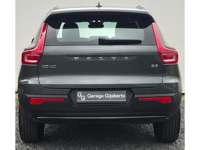 Volvo XC40 2.0 B3 Ultra Dark 19" Wielen - Panoramadak - Harman Kardon Audio - 360 Camera - R980 Interieur - Power seats met memory - Full led koplampen -Donkere hemel
