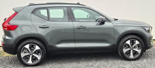 Volvo XC40 2.0 B3 Ultra Dark 19" Wielen - Panoramadak - Harman Kardon Audio - 360 Camera - R980 Interieur - Power seats met memory - Full led koplampen -Donkere hemel