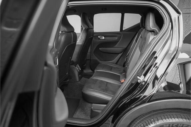Volvo XC40 1.5 T5 Recharge R-Design ACC H&K Keyless Camera