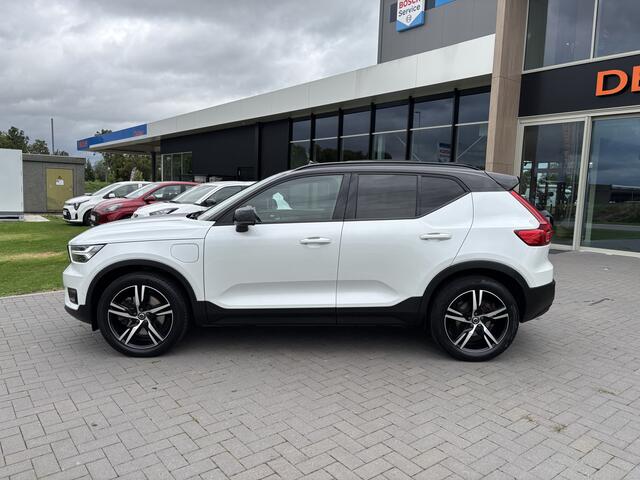 Volvo XC40 1.5 T5 Recharge R-Design Trekh. I Pano dak I Navi I Camera