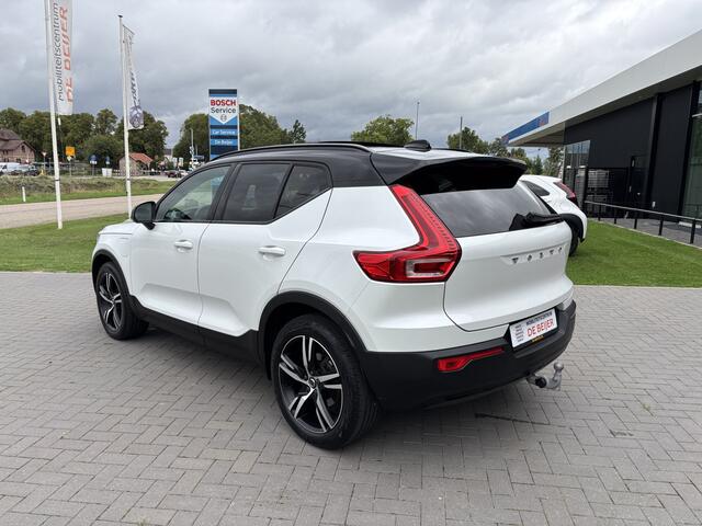 Volvo XC40 1.5 T5 Recharge R-Design Trekh. I Pano dak I Navi I Camera