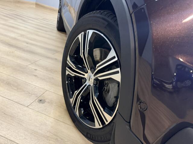 Volvo XC40 1.5 T5 Twin Engine Inscription Airco ECC | Panorama | Trekhaak | Virtual | 360 Camera | Apple Carplay | Isofix