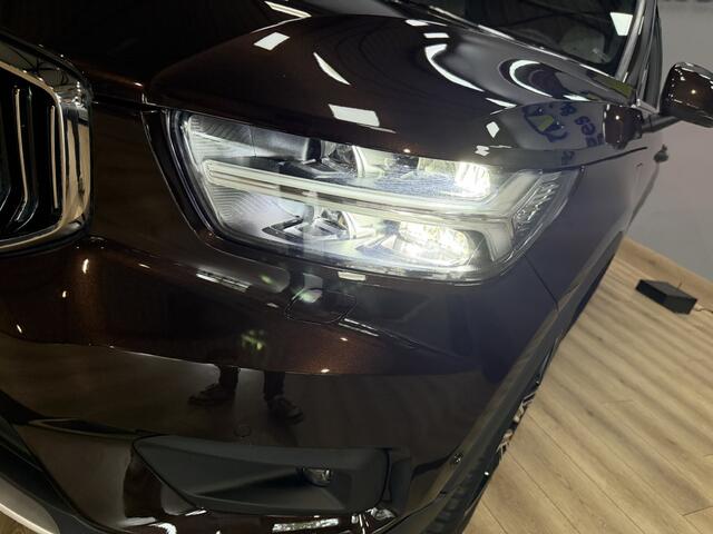 Volvo XC40 1.5 T5 Twin Engine Inscription Airco ECC | Panorama | Trekhaak | Virtual | 360 Camera | Apple Carplay | Isofix