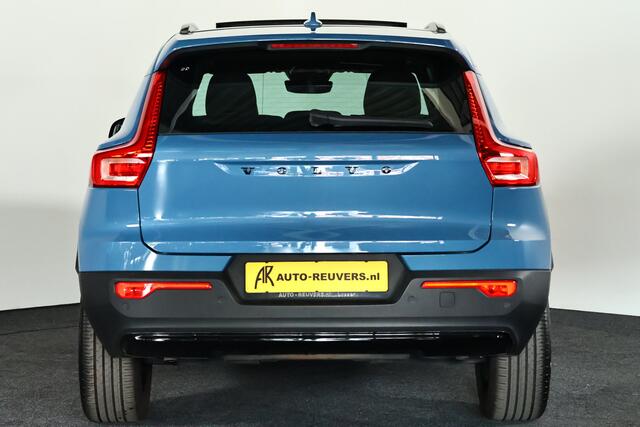 Volvo XC40 2.0 B4 AWD Ultimate Dark Pano / ACC / Harman Kardon / Camera