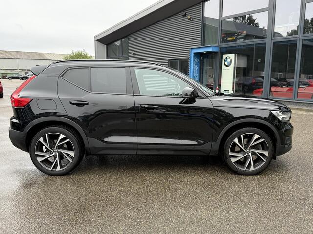 Volvo XC40 1.5 T5 Recharge R-Design 20 INCH | LEDEREN BEKLEDING | ELEKTRISCHE TREKHAAK | CAMERA | STOEL + STUURVERWARMING | ELEKTRISCHE ACHTERKLEP | ONDERHOUD GEHAD | ALL-IN PRIJS INCL. 12 MND BOVAG GARANTIE