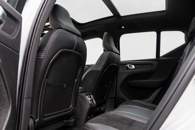 Volvo XC40 Recharge P8 AWD R-Design 408PK | Pano | Harman Kardon | Trekhaak | 360° | Winterpakket
