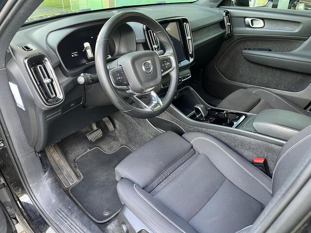 Volvo XC40 Recharge Plus 70 kWh | Rijklaar incl 12 mnd Bovag | SoH 93% Warmtepomp Sportstoelen Keyless DAB Trekhaak