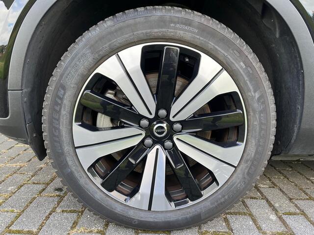 Volvo XC40 Recharge Plus 70 kWh | Rijklaar incl 12 mnd Bovag | SoH 93% Warmtepomp Sportstoelen Keyless DAB Trekhaak
