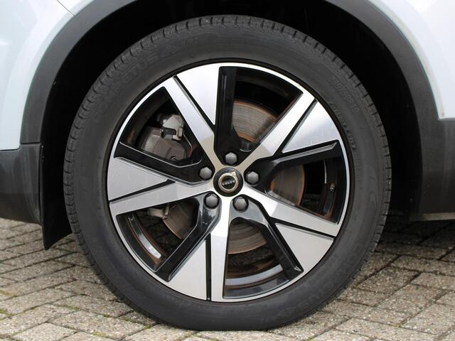 Volvo XC40 1.5 T5 Recharge R-Design Automaat / Reservewiel / DAB / Glossy Black Dak / Microtech Nubuck interieur