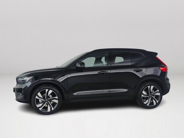 Volvo XC40 B4 Plus Dark | Panoramadak | 360° camera | Harman Kardon | Stoel- en stuurverwarming | Trekhaak