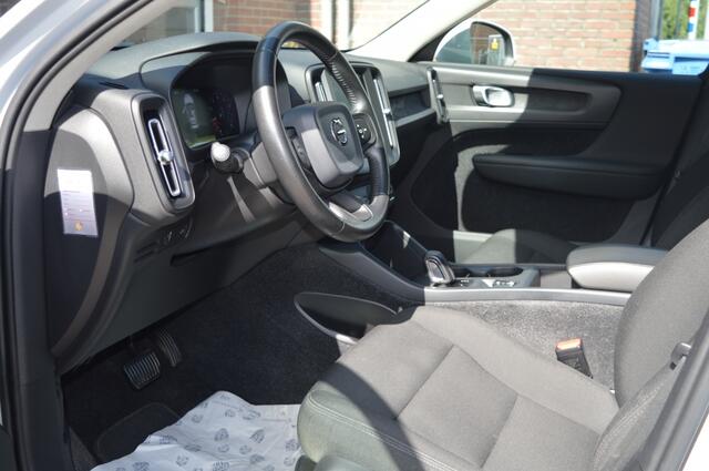 Volvo XC40 1.5 T3 | AUT - CAMERA - STOELVERW.