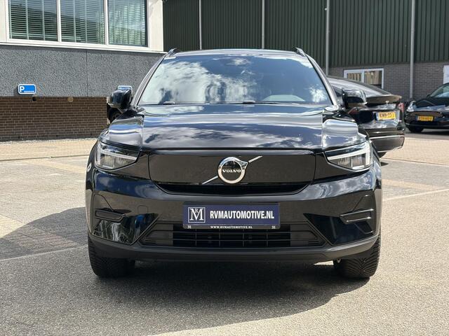 Volvo XC40 Recharge Plus SOH 92%| PILOT ASSIST ACC| ELEKTRISCHE ACHTERKLEP| DODE HOEK SENSOR |WARMTEPOMP| STOEL + STUURVERWARMING| ACHTERUITRIJCAMERA| RIJKLAAPRIJS INCL. 12 MND BOVAG GARANTIE|