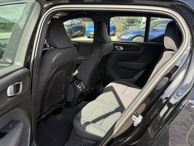Volvo XC40 Recharge Core SOH 94%| VOLVO DEALER ONDERHOUDEN| ACHTERUITRIJCAMERA| APPLE CARPLAY/ ANDROID AUTO| RIJKLAARPRIJS INCL. 12 MND BOVAG GARANTIE