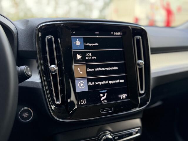 Volvo XC40 1.5 T2 Momentum Business | Lederen bekleding | IntelliSafe Assist