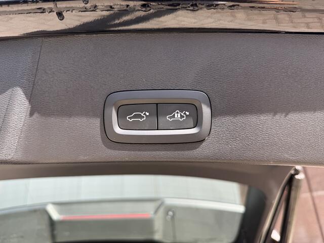 Volvo XC40 1.5 T4 Plug-in hybrid Core Bright | Camera | Face lift model