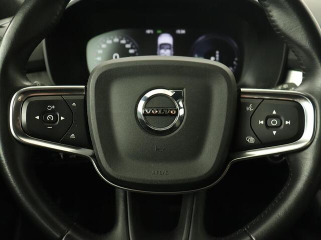 Volvo XC40 1.5 T4 Recharge Inscription Expression | SOH 86,3% | Trekhaak | Carplay | Navigatie | Climate control | Parkeerhulp | Cruise control | Full LED | PHEV | Plug In