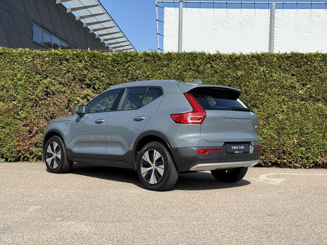 Volvo XC40 T5 Twin Engine Momentum Pro | Blis | Trekhaak | Cruise control | Parkeerhulp |